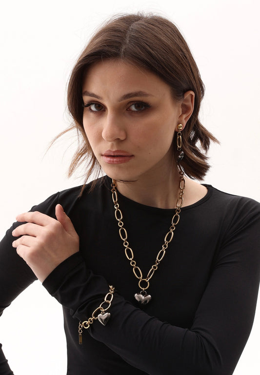 BLACK HEART NECKLACE