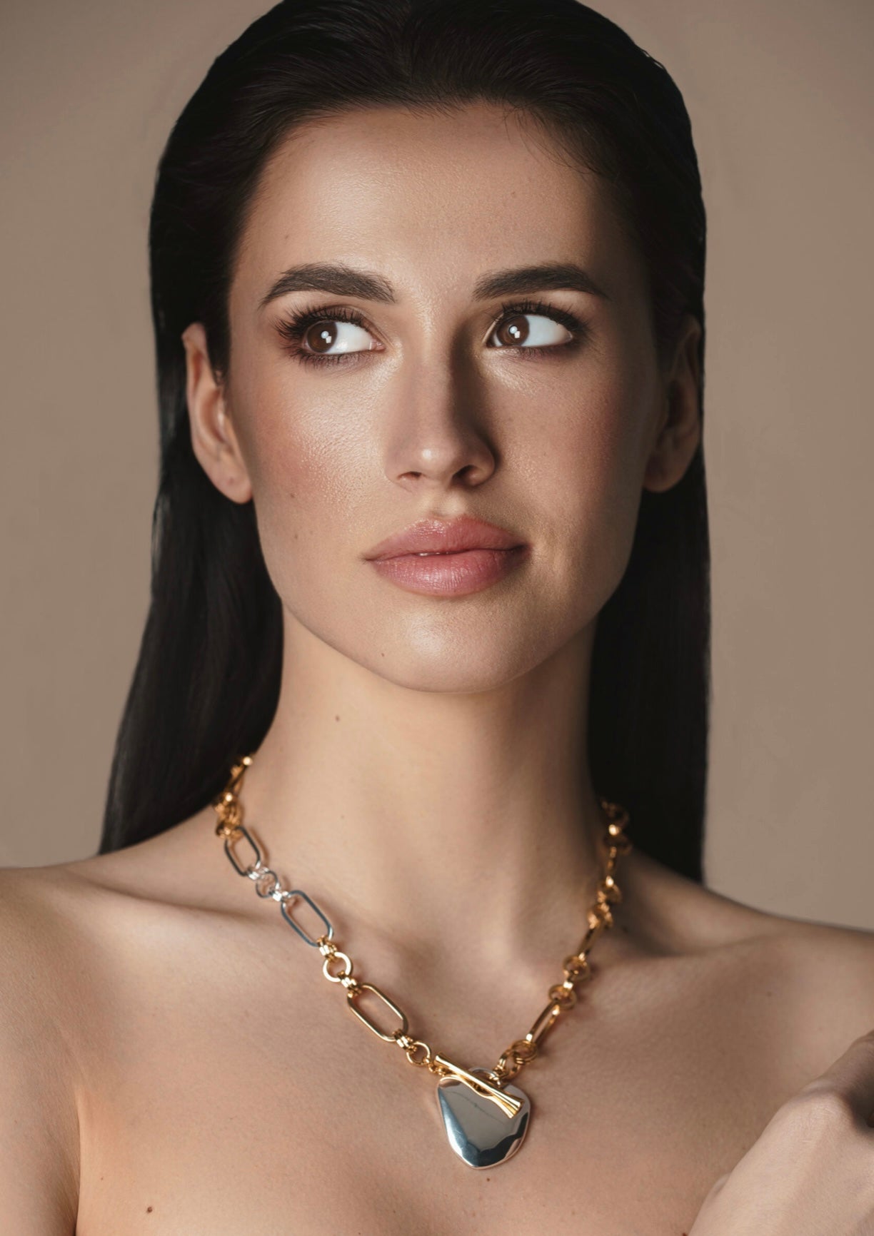 STRONG HEART NECKLACE